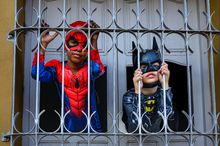 December 5-12, 2025 Street Photographer Masterclass with Steve Simon