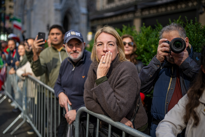 Spectators & the Edges of the Event