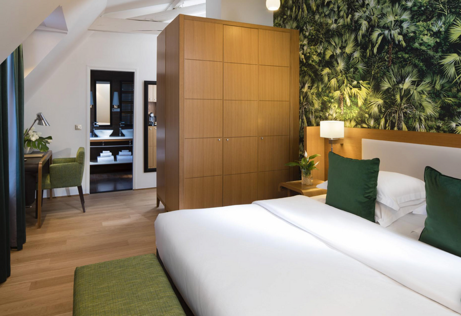Hôtel Le Six in Paris, retained from the original workshop listing