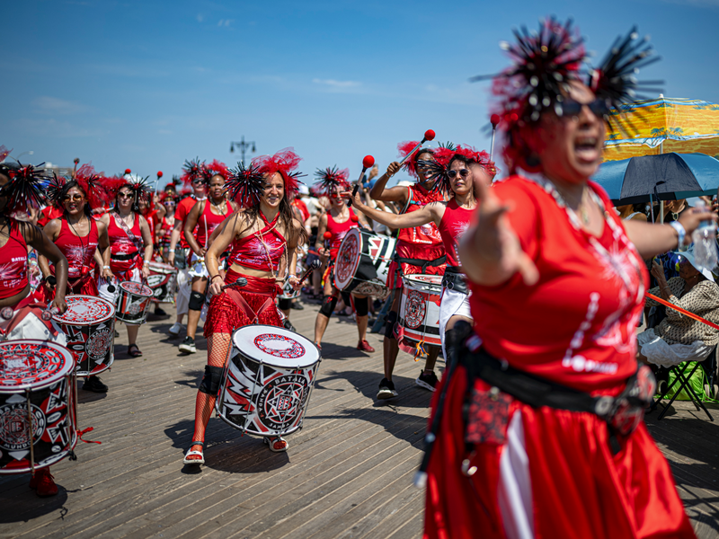 1 Spot Left! June 19-21, 2026: The Mermaid Parade Street Photography Workshop — NYC with Steve Simon