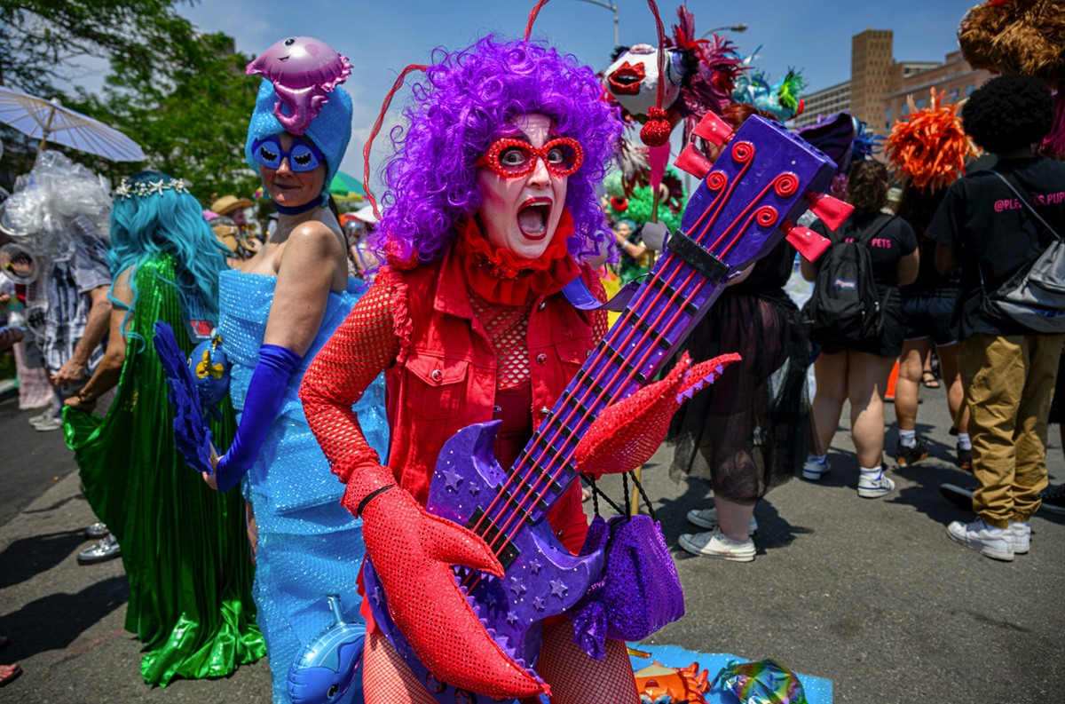 June 18-20, 2027: The Mermaid Parade Street Photography Workshop — NYC with Steve Simon
