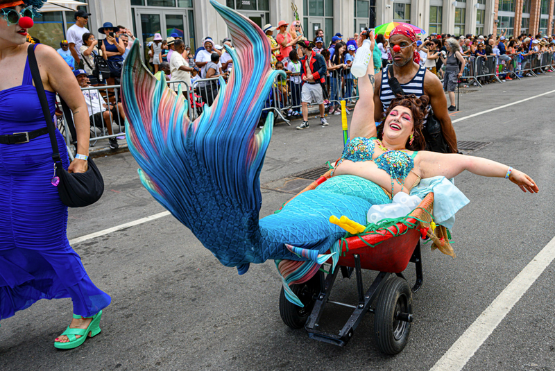 New York and Mermaid Parade photography by Steve Simon