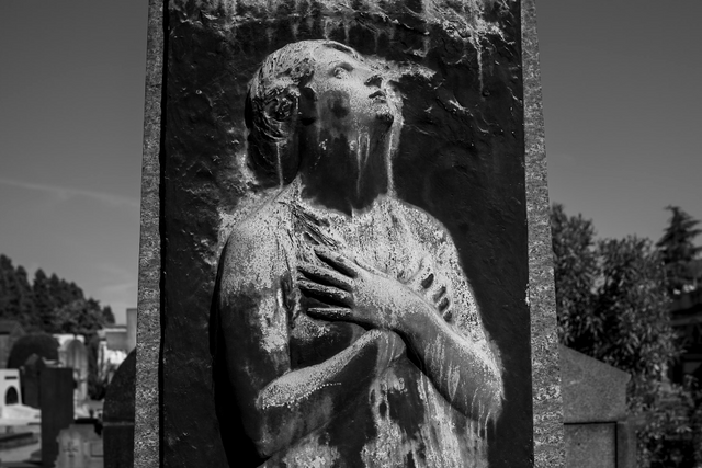 Architecture and sculpture at Cimitero Monumentale, Milan