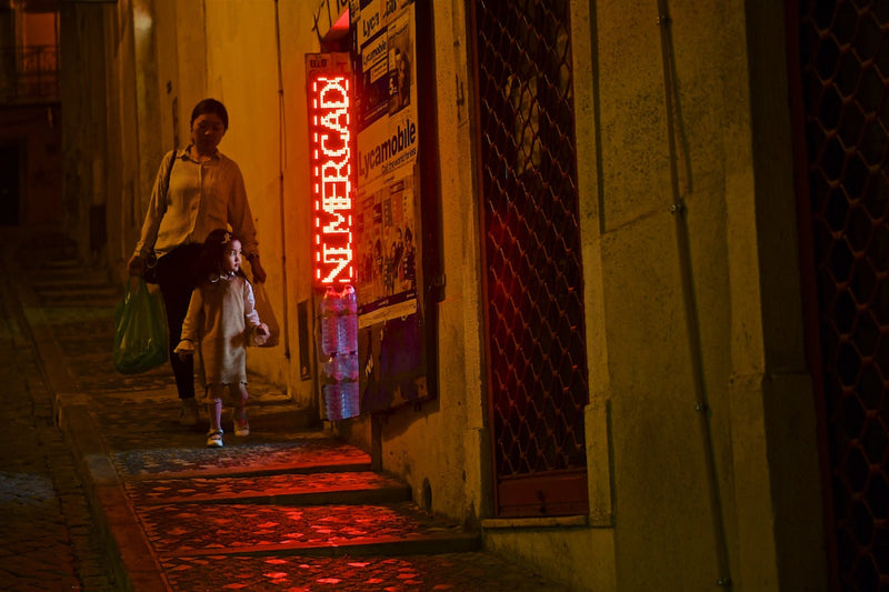 Lisbon street photography by Steve Simon